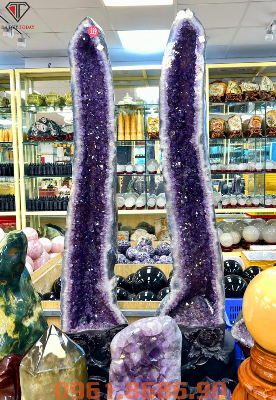 Hốc đá thạch anh tím 168.6kg